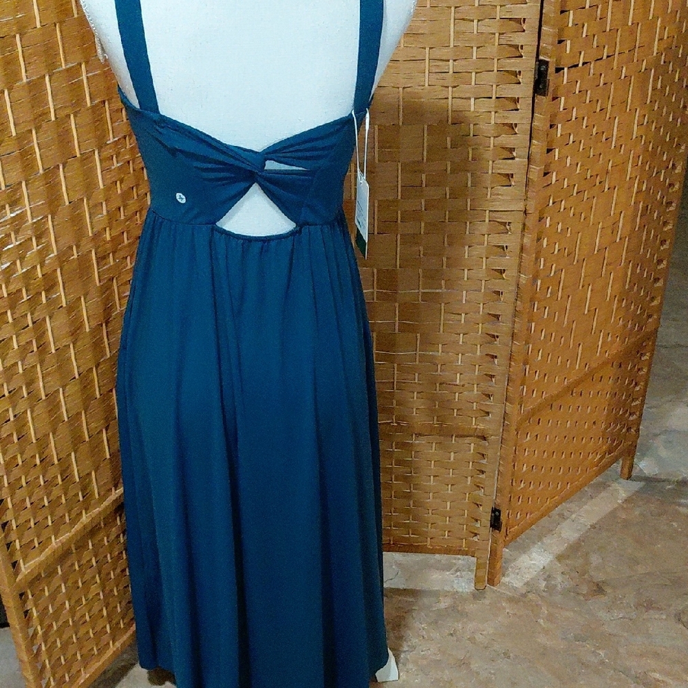 HALARA Midi Dress - Picture 2 of 8
